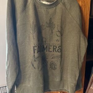 Maurices Green Crewneck Sweater with Farmers Design